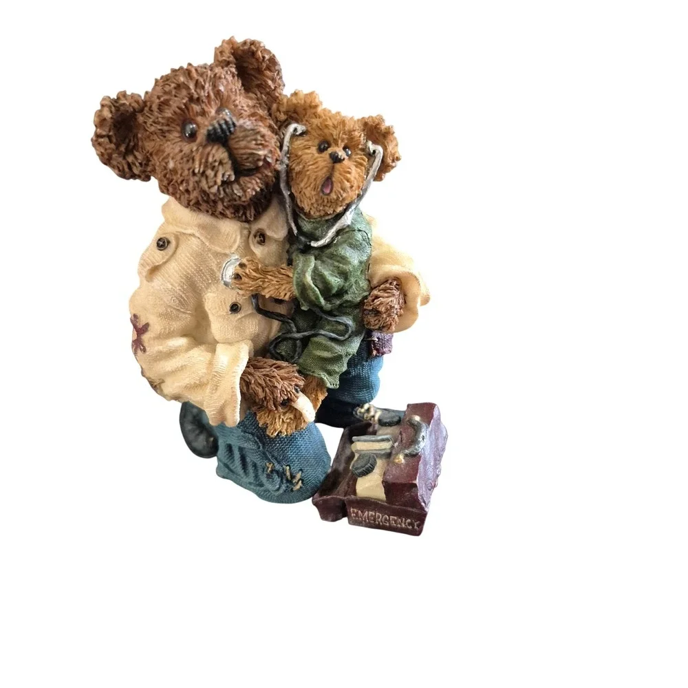 Boyds Bears EMT Figurine Bearsley Carey Rescue Bearston Nurse Gift Medical Decor